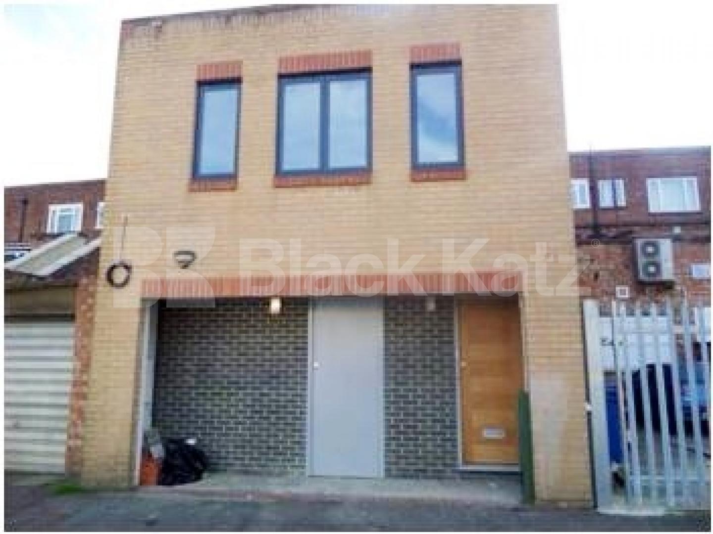 			NEW INSTRUCTION, 1 Bedroom, 1 bath, 1 reception Apartment			 Tolworth Close, Surbiton 